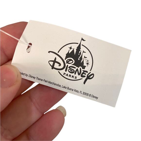 Disney Parks Women's V-Neck Short Sleeve Mickey & Friends 2020 T Shirt M NWT - Picture 3 of 5